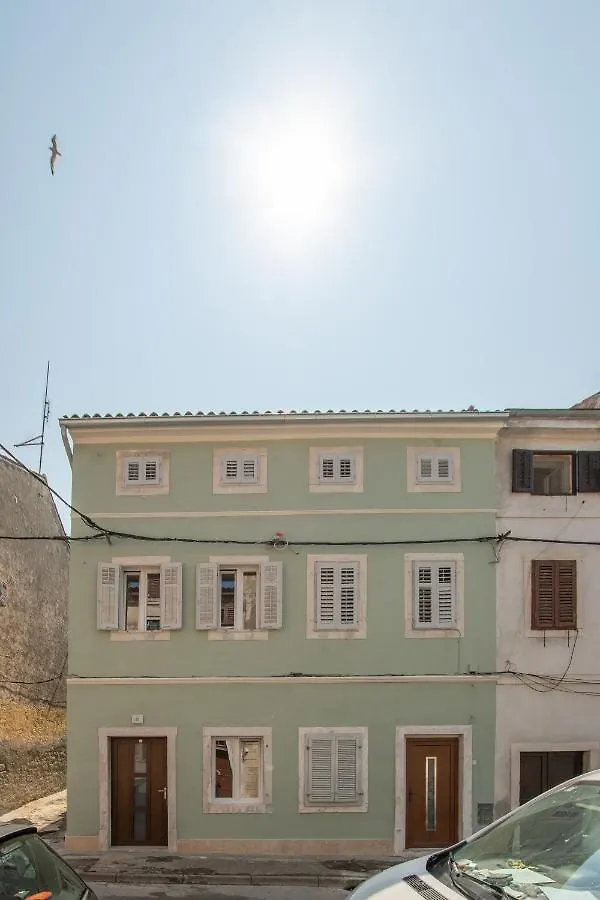 Apartments Nesatcium Pola